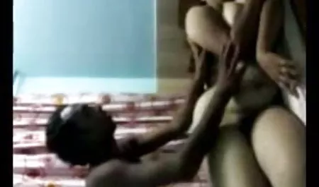 बाथरूम में कामुक सेक्सी फिल्म भेजो सेक्सी रूसी सेक्स, दोस्त ने बाथरूम में अपने दोस्त को सुखाया