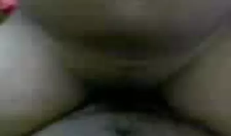 कुतिया ने सेक्सी फिल्म बफ लंड को अपने मुह से खूब अच्छे से हिलाया