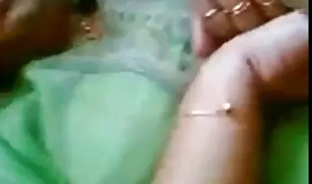 कामुक महिला एम्मा ली सेक्सी भेजो सेक्सी फिल्म एक स्टालियन द्वारा गड़बड़ हो जाती है