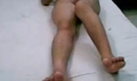 दो pussies एक गंजे आदमी के साथ लिप्त होने लगे सेक्स वाली फिल्म