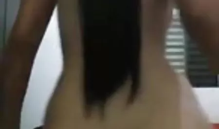 दोस्त सेक्सी मूवी भेज दो एक परित्यक्त गोदाम के पास एक वेश्या fucks