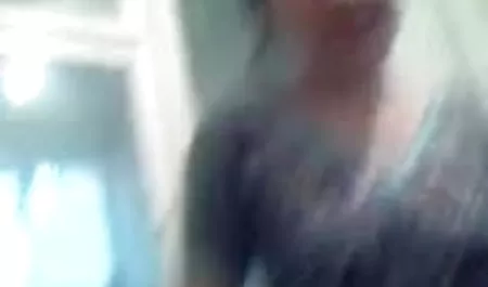 मोहक कैटरीना एक खिलौने के साथ हस्तमैथुन करती है सेक्सी फिल्म भेजो सेक्सी सेक्सी