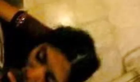 सींग का बना दोस्त कठिन fucks भावुक श्यामला हिंदी फिल्म पिक्चर सेक्सी पानी के जेट के तहत