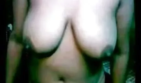 पति और पत्नी केवल 69 की मुद्रा में सेक्स शुरू इंग्लिश बीपी सेक्सी फिल्म करते हैं