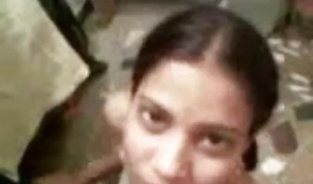 दोस्त को सेक्सी सेक्सी फिल्म चाहिए अपने दोस्त का प्यारा मुर्गा चूसना पसंद है