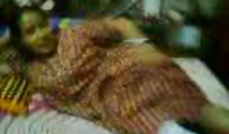 केट ने एक सत्र के हिंदी वीडियो सेक्सी मूवी लिए एक मालिशिया को चूसा