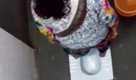 मुफ्त के लिए सेक्स वाली फिल्म एक वेश्या के साथ एक लैंडफिल में सेक्स
