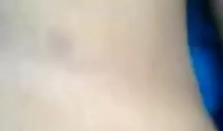 सेक्सी लड़की एक संभोग सुख चाहती हिंदी सेक्सी वीडियो फुल मूवी है