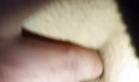 प्यारी ने पूरी फुल सेक्सी हिंदी फिल्म तरह से blowjob की भूमिका निभाई