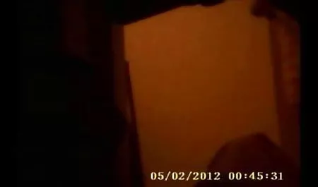कुतिया उसे dildo के साथ मज़ा सेक्सी फिल्म दिखाइए आ रहा है