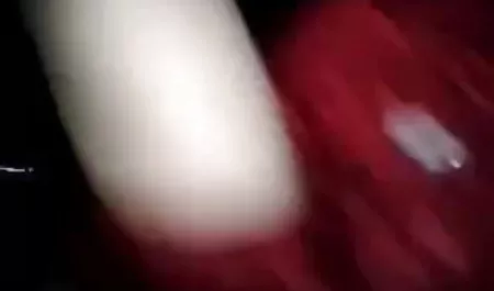 बड़े स्तन के साथ सुंदर श्यामला एक सेक्सी नंगी फिल्म नंगी गर्म पुरुष के साथ विभिन्न पोज़ में भावुक होकर चुदाई करती है