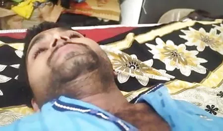 पियानो बजाने के बाद नग्न श्यामला ने लड़के की सेक्सी पिक्चर मद्रासी बांसुरी बजाने का फैसला किया