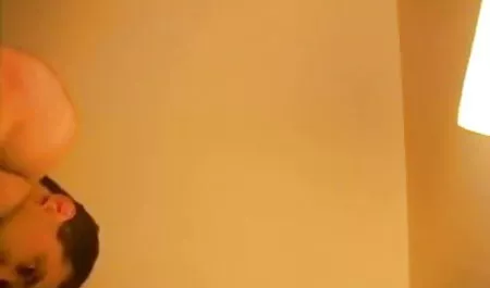 परिपक्व सचिव डेस्कटॉप पर सेक्सी 2 फिल्म गड़बड़