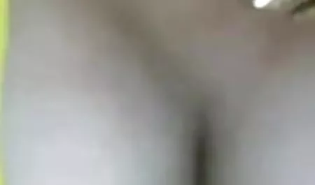 समलैंगिक मालिश चिकित्सक गुदा को ग्राहक सेक्सी फिल्म भेजो हिंदी में के पास ले जाता है और अपनी उंगली से प्रवेश करता है