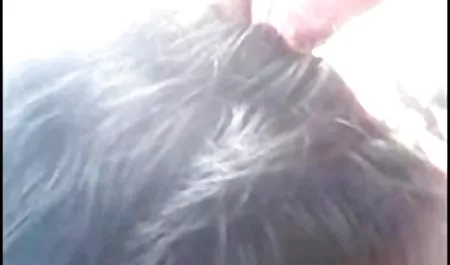 हॉट श्यामला भावुक मूवी सेक्सी हिंदी होकर उसके दोस्त को चोदता है