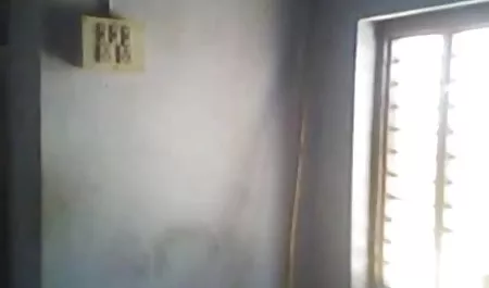लड़कियों ने पार्टी में सुस्त बोरियत को दूर करने का फैसला किया, और अपने अतिरिक्त कपड़ों को फेंक दिया, वे नग्न नृत्य करने लगे। लोग खुद को संयमित नहीं कर सके और किसी को भी चोदना शुरू सेक्सी फिल्म हिंदी सेक्सी फिल्म हिंदी कर दिया