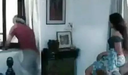 परिपक्व सेक्सी मूवी फिल्म कुतिया उसे बालों बिल्ली प्यार करता है