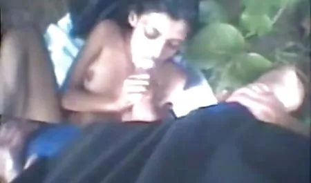 यार उसके ठाठ स्तन पर एक लैटिना सेक्सी फिल्म नागिन और सह गड़बड़