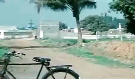एक लंबे काले आदमी ने शक्तिशाली सेक्सी पिक्चर वीडियो भेजिए रूप से गोरा गधे की गांड में एक काला मुर्गा लगाया
