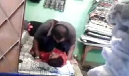 कुतिया वीडियो सेक्सी मूवी हाथ में सभी साधनों के साथ उसकी बिल्ली छूत