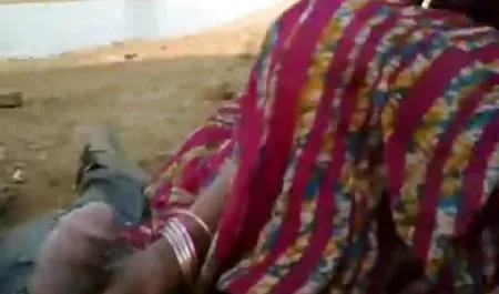 नए साल के सेक्सी फिल्म की बाद किन्नरों ने जमकर मस्ती की