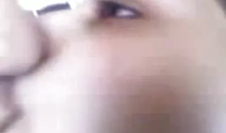 खूबसूरती से लड़के की आंखों के सामने पीछे की ओर घूम गया, वह बहुत उत्साहित था, उसे गले से पकड़ लिया और सभी छेदों में चोदना शुरू कर दिया, सेक्सी फिल्म 2018 लड़की खुशी से जोर से कराहने लगी