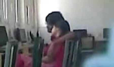 दो समलैंगिकों एक नायलॉन डिल्डो सेक्सी ब्लू हिंदी के साथ खेलते हैं
