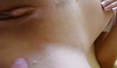 काले मोज़ा में लड़की बहुत कामुक रूप से हस्तमैथुन करती नंगी सेक्सी वीडियो फिल्म है