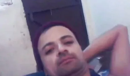 परिपक्व मकान सेक्सी नंगी वीडियो फिल्म मालकिन Katukukha एक किरायेदार के साथ fucks