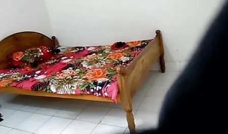एक युवा मॉडल फोटोग्राफर के पास सेक्सी फिल्म सेक्स सेक्स नई तस्वीरें लेने के लिए आया, युवा फोटोग्राफर ने लड़की को देखा, पहली नजर में प्यार हो गया और उसे चोदने का फैसला किया