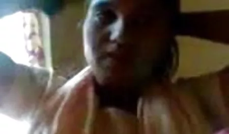 हॉट बस्टी वीडियो सेक्सी मूवी ब्रुनेट बेकार है डिक