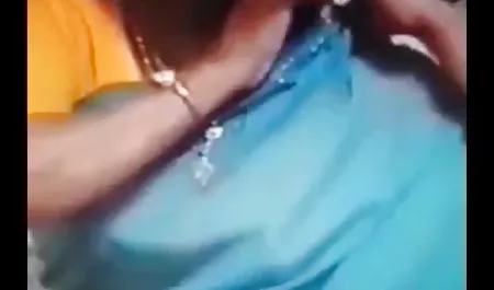 एक मोटा हॉट फिल्म सेक्सी मुर्गा चूसता है और सह निगलता है