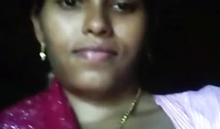 ये लोग उसकी मुझे सेक्सी फिल्म चाहिए चिकनी चूत और चौड़े खुले मुँह की चुदाई करते हैं