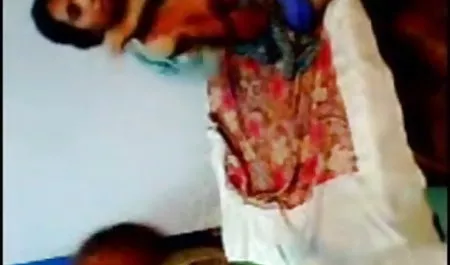 काले कैमरे में गोरा इंग्लिश फिल्म सेक्स फिल्म गड़बड़