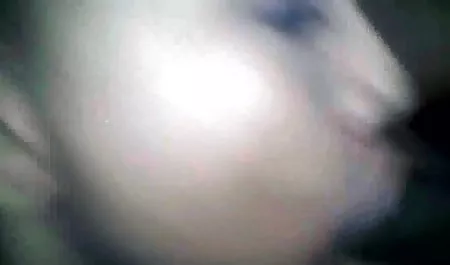 रूसी मालिश चिकित्सक ने एक सोफे पर एक कजाख इंग्लिश फिल्म सेक्सी मूवी महिला को गड़बड़ कर दिया