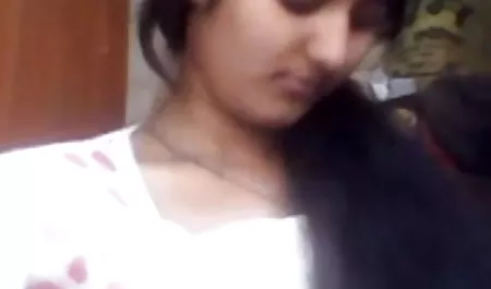 बड़ी लड़की को चोदना पसंद सेक्सी फिल्म लगा दो है