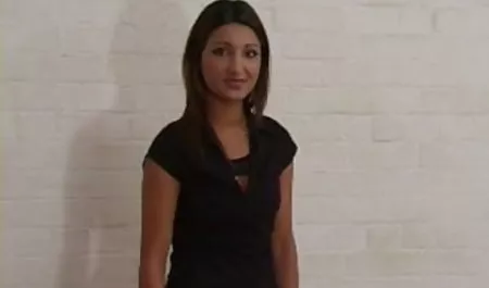 एक पतला गोरा उसके नाजुक मुंडा योनी को हस्तमैथुन करता है, उसके छोटे सुंदर लोचदार स्तन उत्तेजना सेक्सी फिल्में इंग्लिश में से भर जाते हैं
