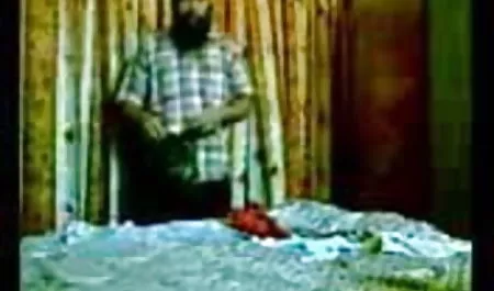 गोरा ने अपने पुराने शिक्षक को सेक्सी वीडियो का फिल्म बहकाया