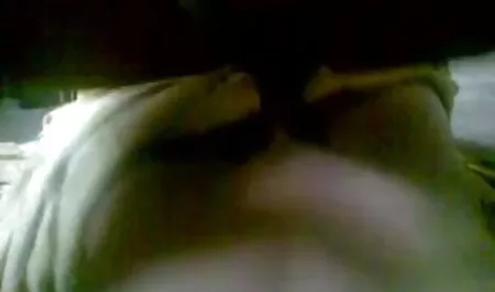 Tanned स्पैनार्ड एक सुंदर चित्र के साथ एक सेक्सी सेक्सी नंगी फिल्म नंगी श्यामला fucks