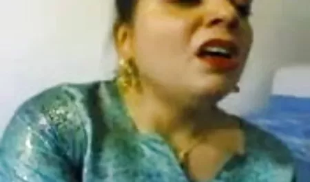 बाथरूम मद्रासी सेक्सी मूवी चोदने की एक दिलचस्प जगह है