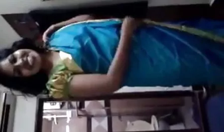 काम के बाद कार्यालय सेक्सी फिल्म दिखा दो में एक कठिन बकवास है