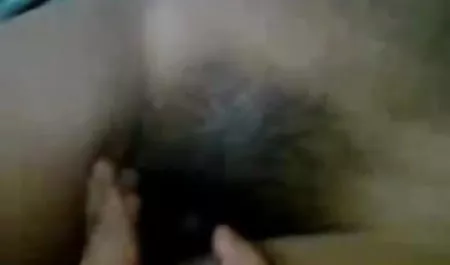 नग्न श्यामला की मालिश करते समय वह लड़का थोड़ा ज्यादा ही सनी लियोन ब्लू फिल्म सेक्स नशीला था