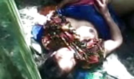 एक भी आदमी इस तरह की मालिश से इनकार नहीं करेगा, खासकर जब एक काली महिला ऐसा करती है। सबसे पहले, लड़की अपने मुंह से मुर्गा की मालिश करती है, और सेक्सी फिल्म सेक्सी फिल्म सेक्सी फिल्म फिर उसे अपनी बिल्ली से मिलवाती है, जो पुरुष इकाई के साथ मिलने के लिए तैयार है