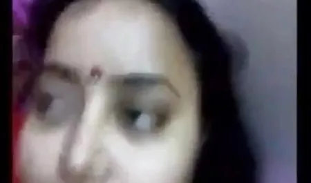 अधोवस्त्र फिशनेट स्टॉकिंग्स मलयालम सेक्स पिक्चर में समूह सेक्स