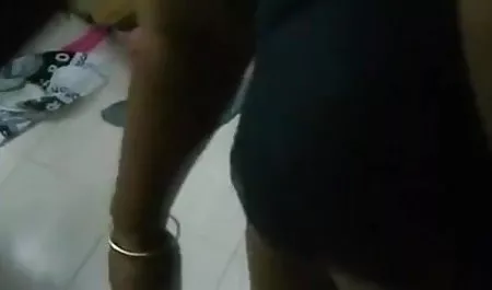 बेटे के दोस्त के सेक्सी फिल्म भेजिए हिंदी पास उसके मम्मी हैं