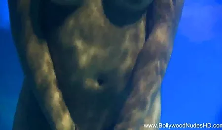 एपेटाइज़िंग मॉडल मुंह में फिल्म हिंदी सेक्सी फिल्म हार्ड स्वीपिंग के लिए तैयार है