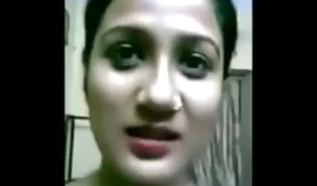 सींग का बना नर्स निक्की रोगी पर चढ़ा और उसके लंड को सेक्सी हिंदी मूवी सेक्सी जोर से चूसा