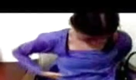 परिपक्व दोस्त को रेडहेड कुतिया के पैरों को सेक्स हिंदी मूवी चाटना पसंद है