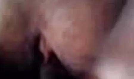 बेबी अपने तंग गधे के साथ वसा आदमी के डिक fucks प्रियंका चोपड़ा का सेक्सी फिल्म