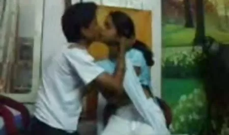 Cheskaya फूहड़ पैसा बनाता है हिंदी सेक्सी हिंदी सेक्सी फिल्म